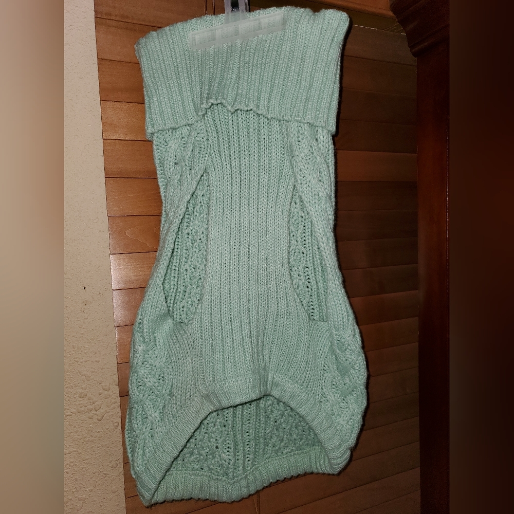 Dog sweater size Medium